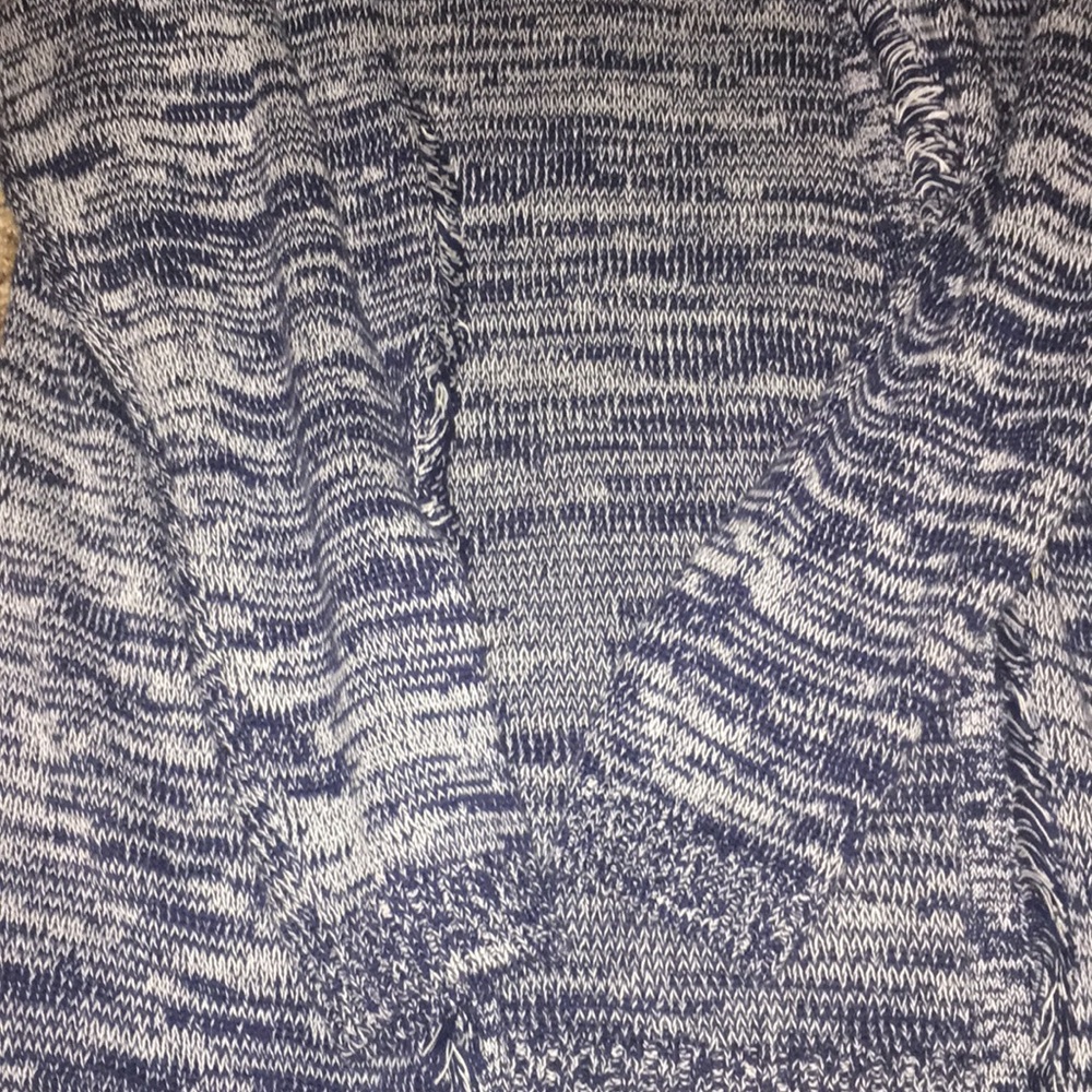 Sweater - Picture 5 of 5